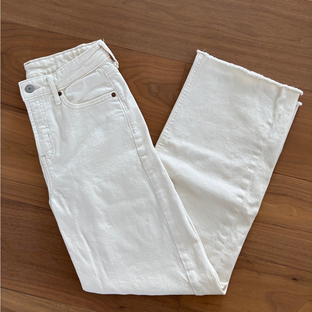 Old Navy White Women's Straight-Leg Jeans